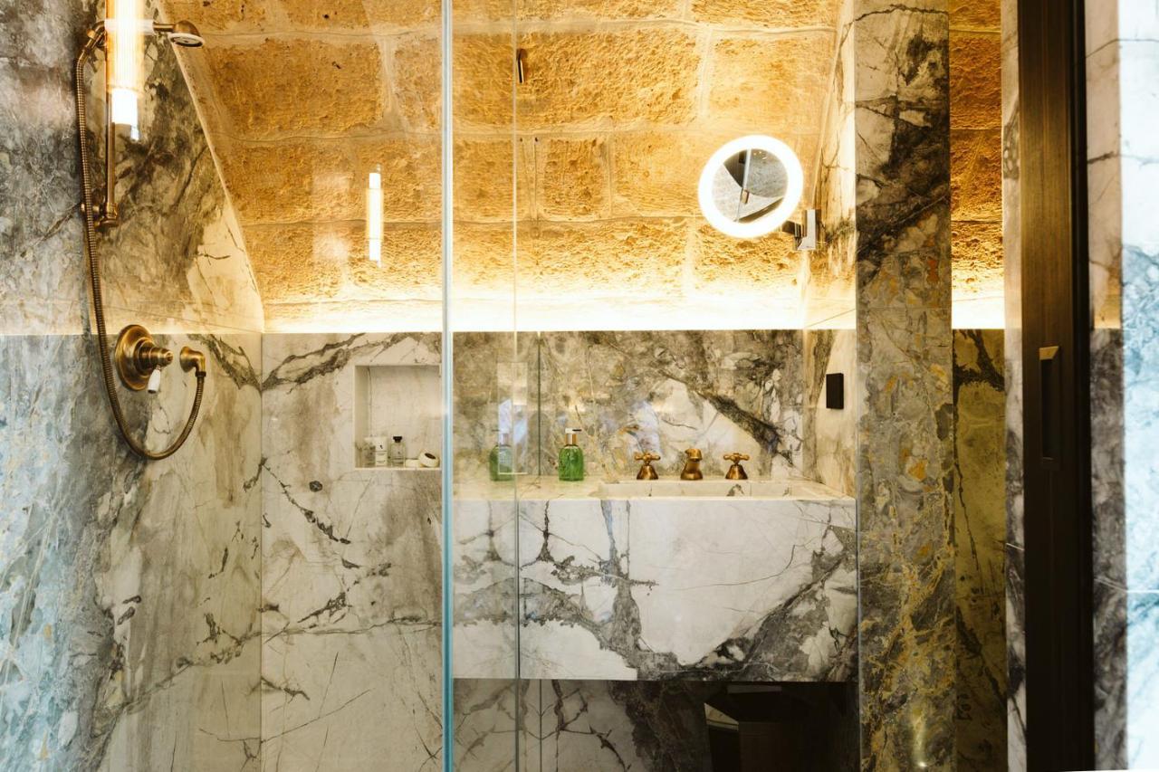 Bed and Breakfast The Harbour - Luxury Living Трані Екстер'єр фото