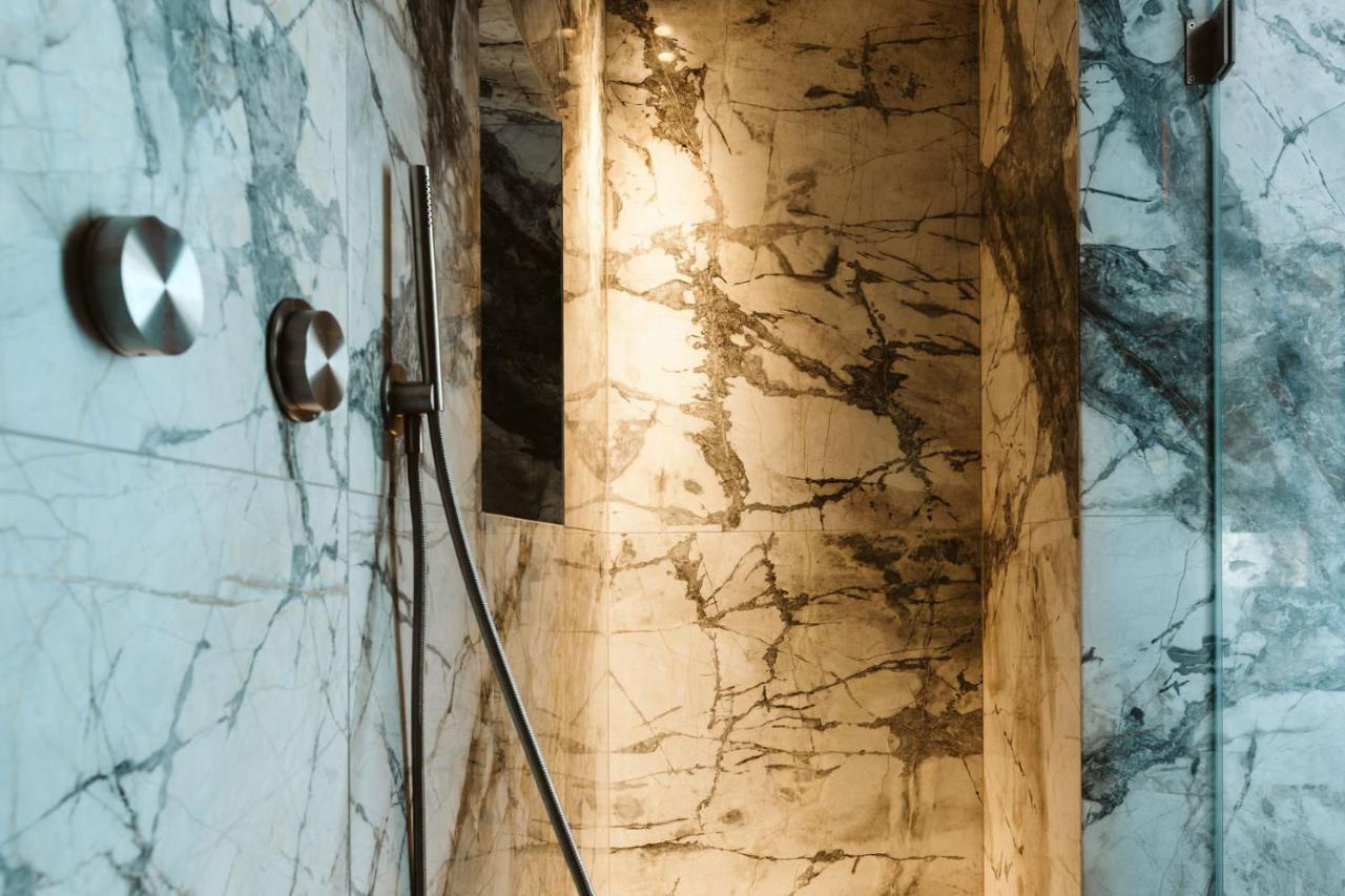 Bed and Breakfast The Harbour - Luxury Living Трані Екстер'єр фото
