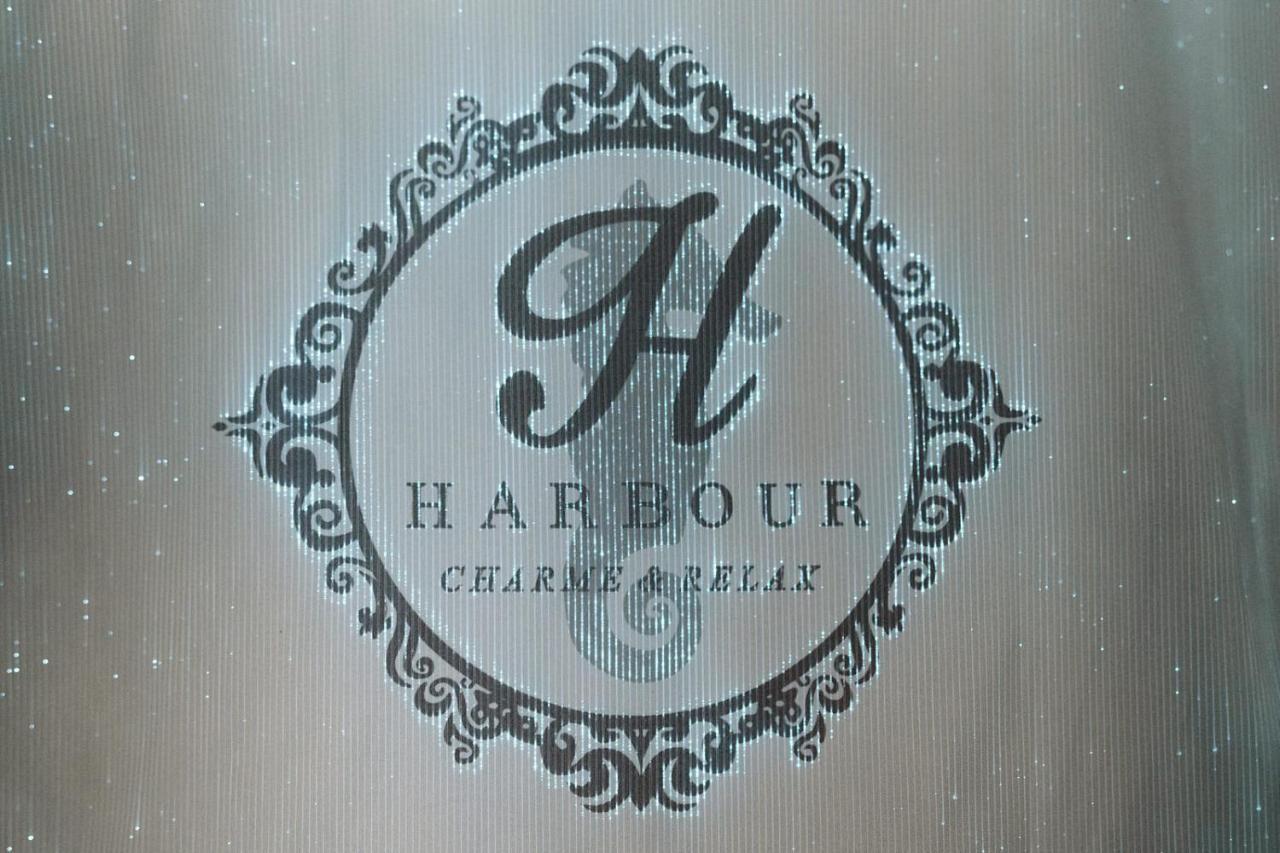 Bed and Breakfast The Harbour - Luxury Living Трані Екстер'єр фото