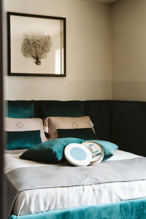 Bed and Breakfast The Harbour - Luxury Living Трані Екстер'єр фото